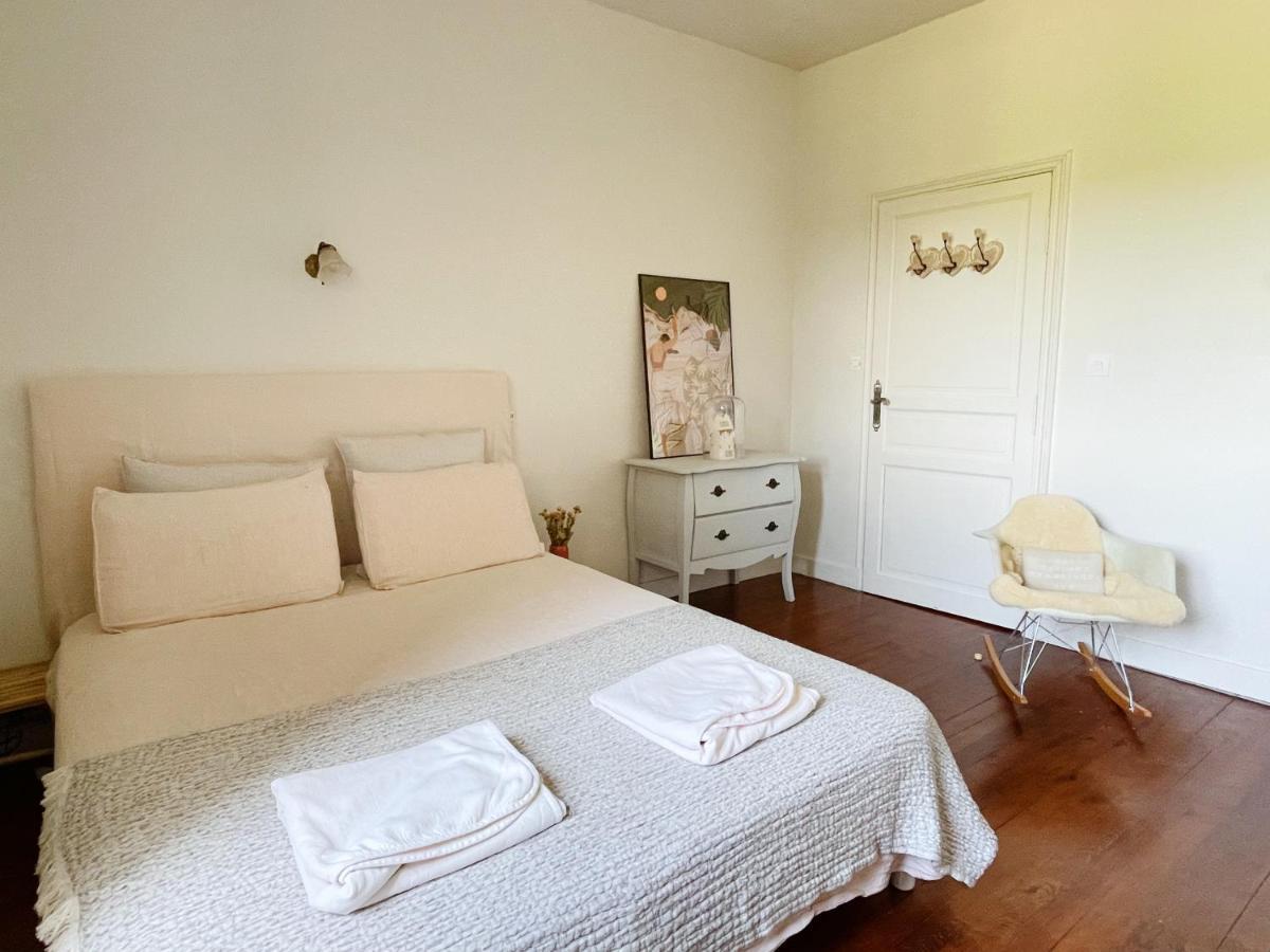 L'Ancien Relais De Poste*** Villa Saint-Dier-d'Auvergne ภายนอก รูปภาพ